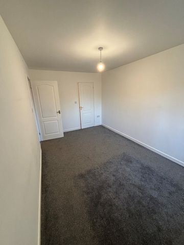 Tawe Place, Clydach, SWANSEA - Photo 5