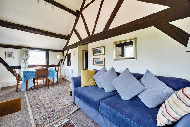 2 bedroom cottage to rent - Photo 1