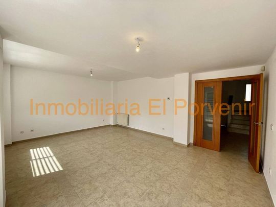 Luxury 4 room Detached House for rent in Torrent, Valencia - Foto 1