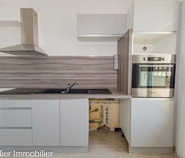 Location Appartement 2 pièces 57m² ST MARCELLIN 38160 - Photo 2