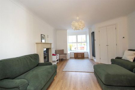 4 bedroom detached house to rent - Photo 5
