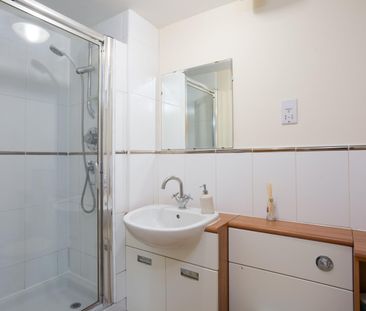 Cobham Way, York YO30 - Photo 6