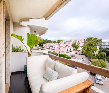 Apartamento Moderno com Vista para o Mar e Varanda Dupla em Cascais - Photo 3