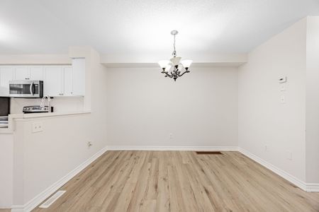 For Lease - 3356 Redpath Circle, Mississauga, Ontario - Photo 3