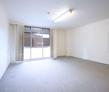 Studio Located in the Heart of Bondi Junction - Photo 4