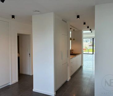 Instapklare en gerenoveerde woning in Genk - Photo 1