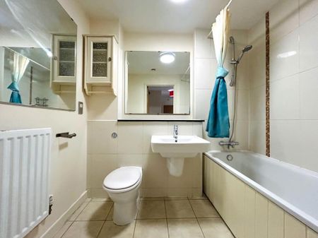 2 bedroom apartment to rent - Photo 4