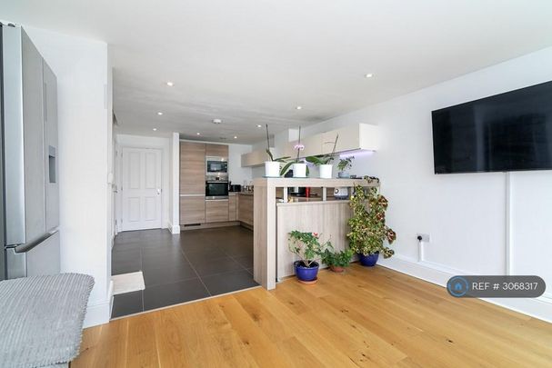 5 bedroom terraced house to rent - Photo 1