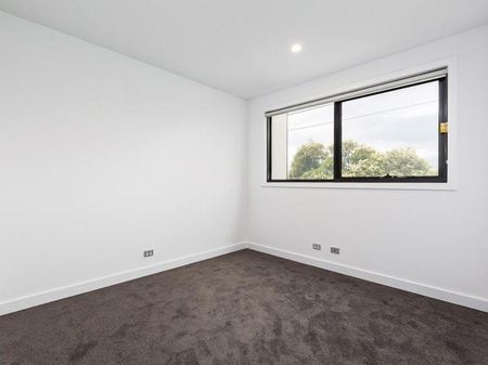 **Register to Inspect** - Modern two bedroom apartment - Photo 3