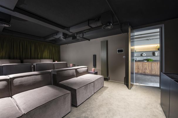 Kampus, Piccadilly - Photo 1