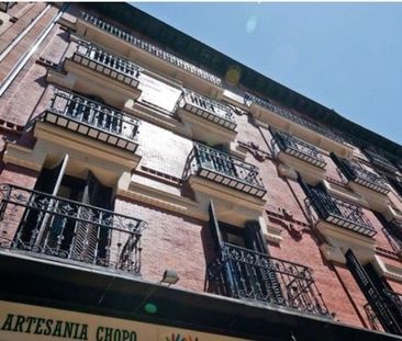 Alquiler de ático en Calle de la Colegiata - Photo 6