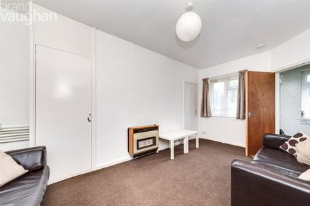 4 bedroom semi-detached house to rent - Photo 2