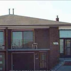 For Lease - 7221 Sigsbee Drive, Mississauga, Ontario - Photo 3