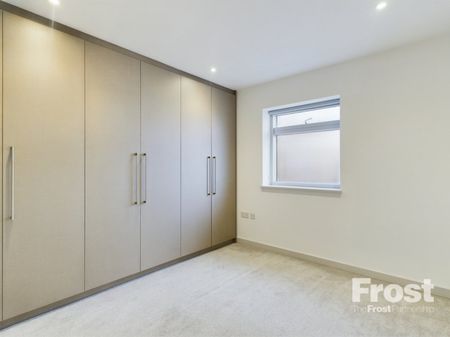 Denham Way, Denham, Uxbridge,UB9 - Photo 4