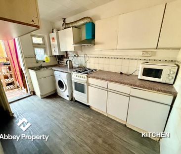 3 bedroom terraced house to rent - Photo 6