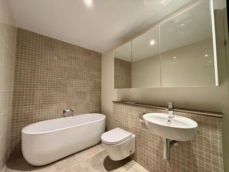 Epping Modern Two Bedroom Apartment with Oversized Balcony - Photo 5