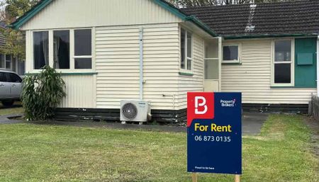 Two bedroom home in Camberley - Photo 5