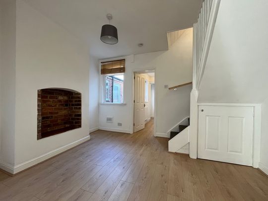 Stone Road, Uttoxeter - Photo 1