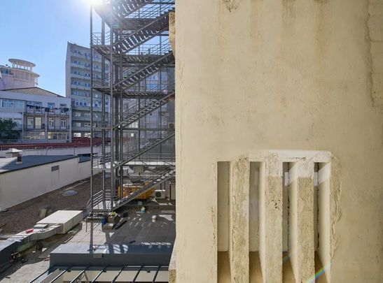 Avenida Duque dÁvila, Lisbon, Lisbon 1050-081 - Photo 1