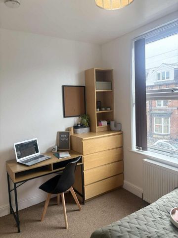 4 bedroom house share to rent - Photo 4