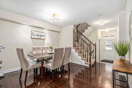 For Lease - 284 Par-La-Ville Circle, Stittsville - Munster - Richmond, Ontario - Photo 2