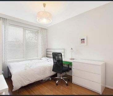 3/3 Yendon Road, Carnegie VIC 3163 - Apartment For Rent | Domain - Photo 2