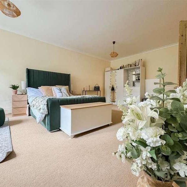 Upper Maze Hill, St. Leonards, TN38 - Photo 1