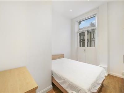 Castletown Road, W14 - Photo 1