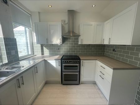 Ivernia Road, Walton, L4 6TF - Photo 3