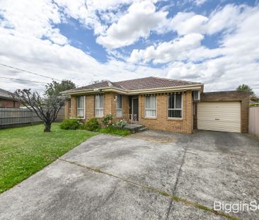 Modern Comfort in the Brentwood School Zone - Photo 1