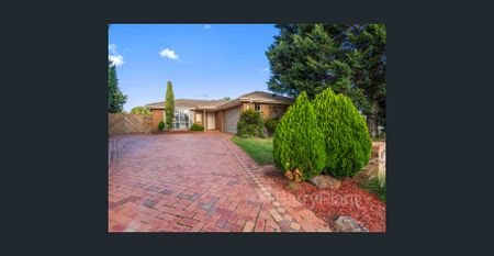 WELL MAINTAINED FAMILY HOME ! - Photo 5