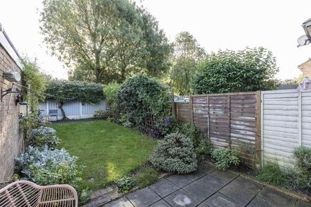 Fern Way, Horsham, RH12 - Photo 4