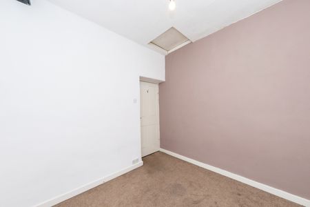 GELDERD ROAD BIRSTALL WF17 9PX - Photo 3