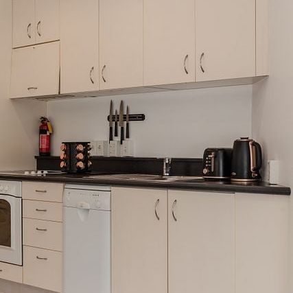 CBD The Terrace – Fully Furnished, Internet Incl - Photo 1