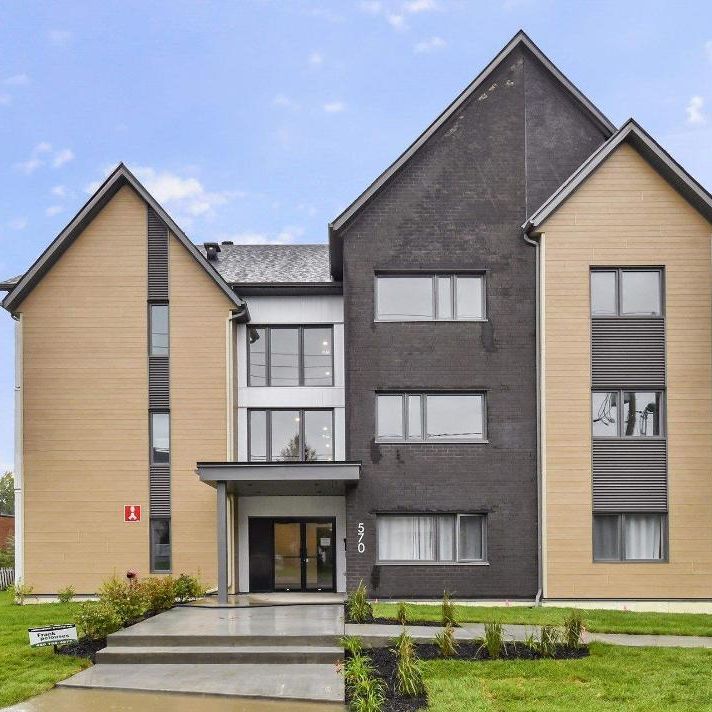 Condo locatif 4 1/2 à Lavaltrie - Photo 1
