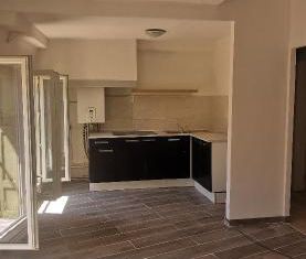Location Appartement 2 pièces 50m² PERPIGNAN 66000 - Photo 2