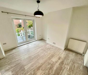 Mousehold Lane, Norwich - Photo 1