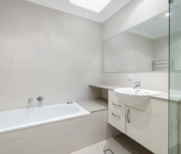 Modern Apartment in a Prime Pymble Location - Photo 2