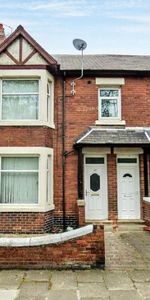 Holly Avenue, Wallsend, Tyne and Wear, NE28 6PL - Photo 4