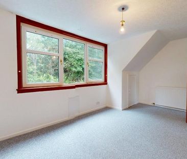2 bedroom semi-detached house to rent - Photo 5