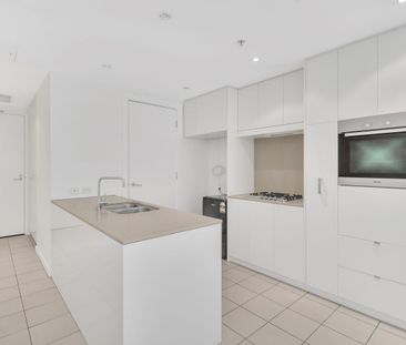 City Living at its best! - Photo 5