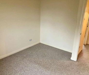 Heol Y Cadno, Thornhill, Cardiff, CF14 - Photo 3