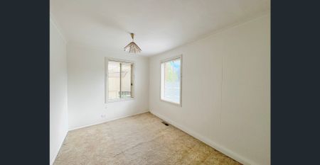 Charming Home with Modern Touches - Photo 3