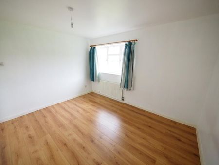2 bedroom semi-detached house to rent - Photo 3