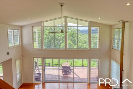 Private, Convenient living with stunning views - Photo 4