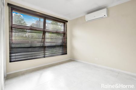 8 Dunlop Avenue, Ropes Crossing, NSW 2760 - Photo 4
