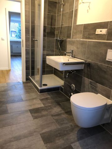 *** Moderne und gemütliche 2-Zi-Wohnung in Essen-Frohnhausen *** - Photo 2