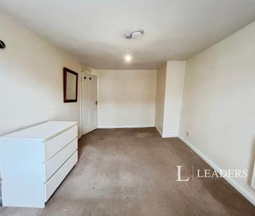 2 bedroom apartment to rent Market Square, Buckingham, Buckinghamsh... - Photo 3