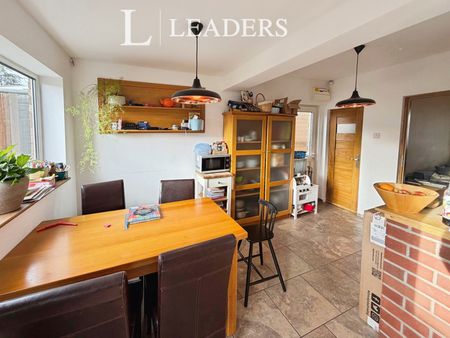 2 bedroom house to rent Windmill Avenue, Birstall, Leicester, Leicestershire, LE4 - Photo 3