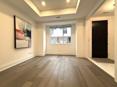 For Lease - 35 Dervock Crescent Unit# 3, Toronto, Ontario - Photo 2